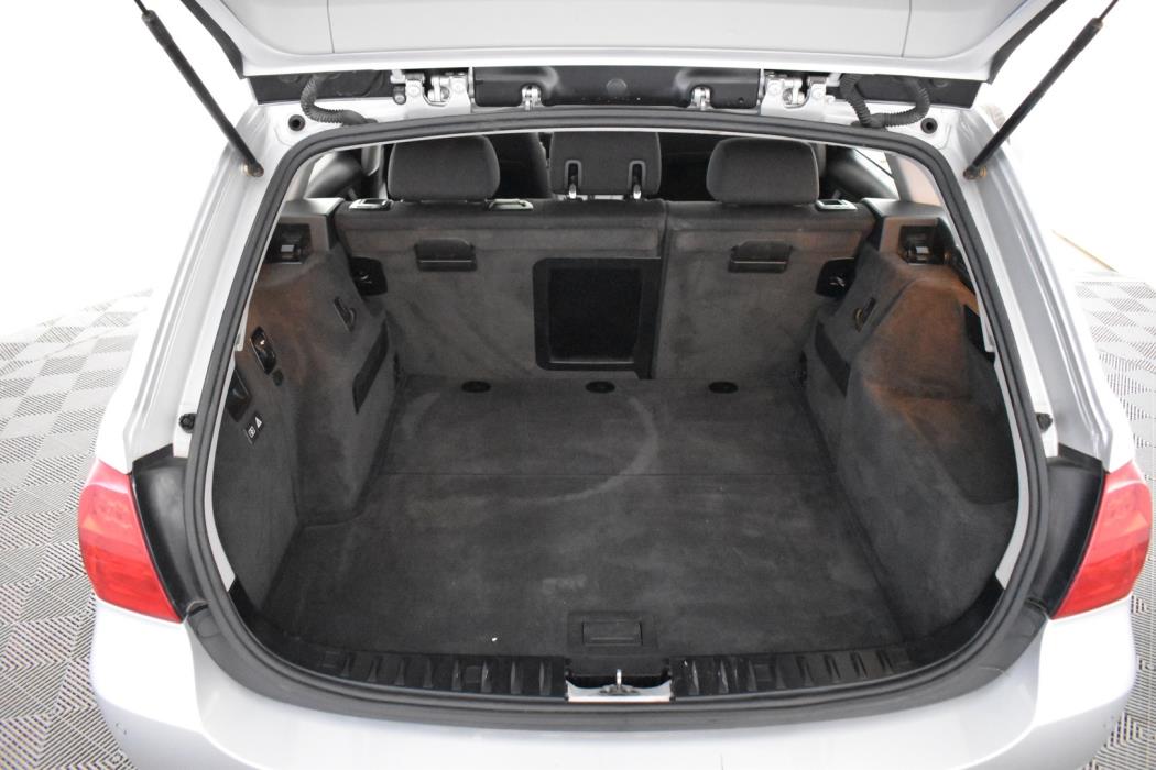 BMW 320 2009