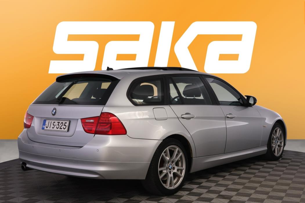 BMW 320 2009