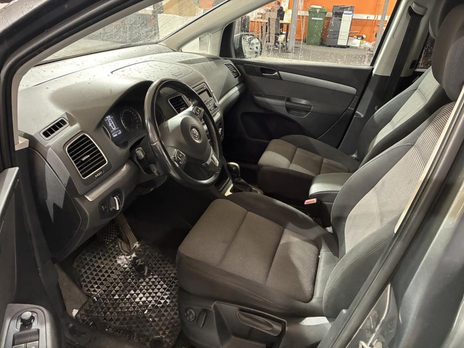 VOLKSWAGEN Sharan 2015