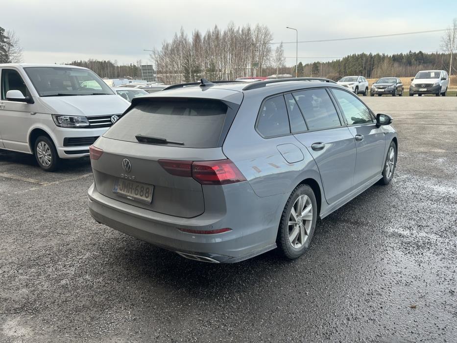 VOLKSWAGEN Golf 2021