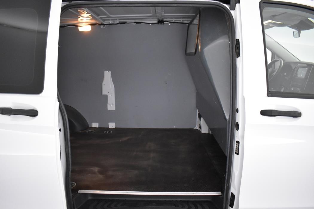 MERCEDES-BENZ Vito 2023