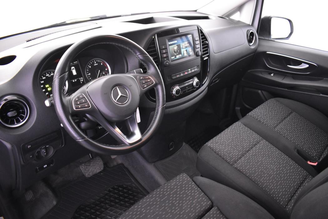 MERCEDES-BENZ Vito 2023