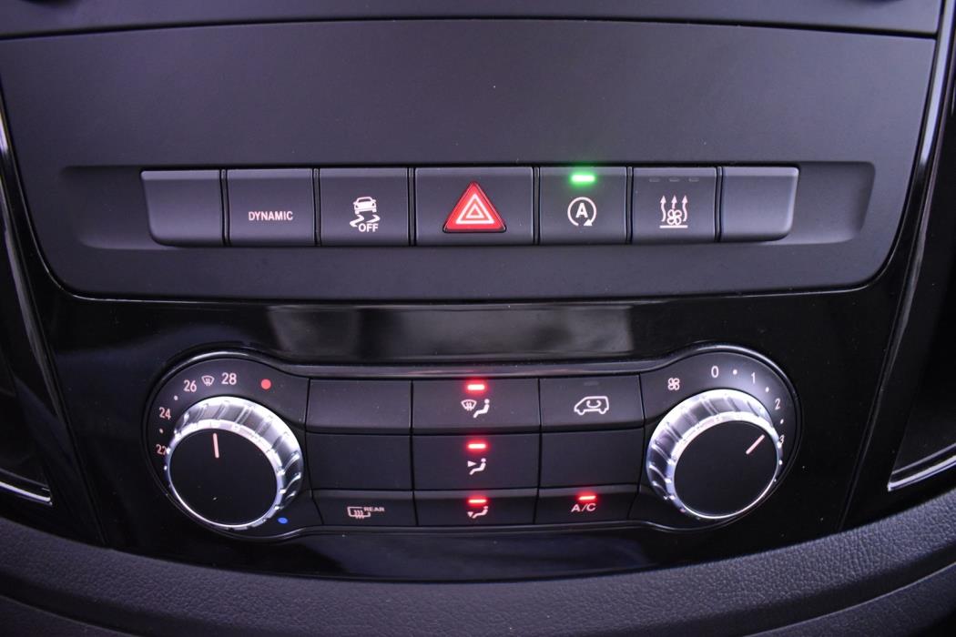 MERCEDES-BENZ Vito 2023