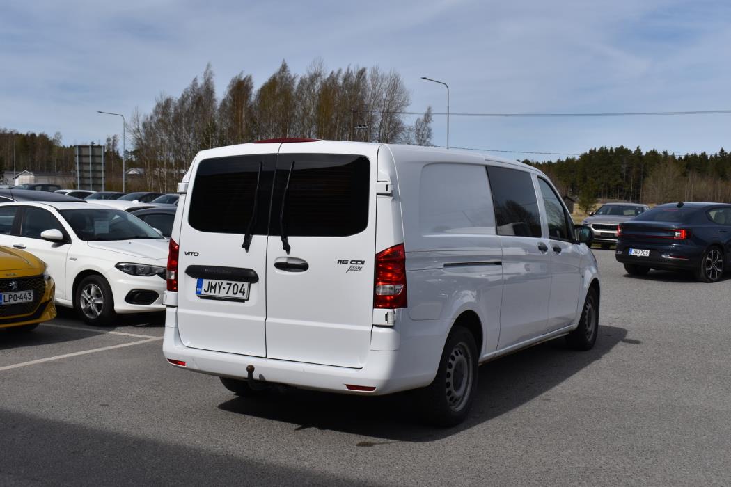 MERCEDES-BENZ Vito 2023