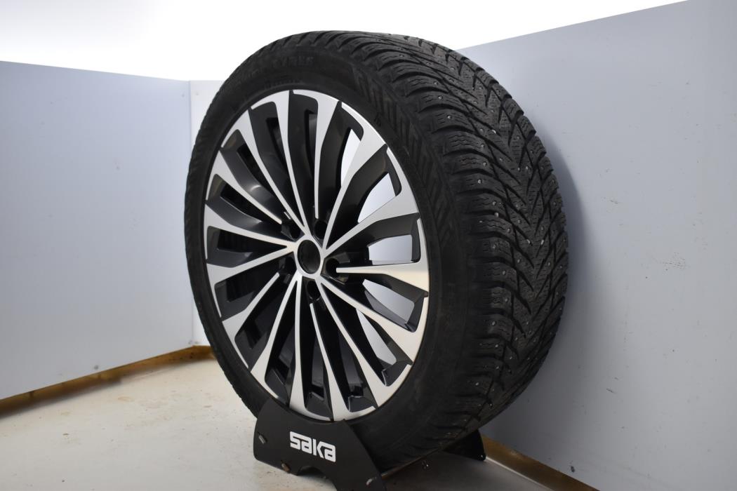 SKODA Enyaq 2023
