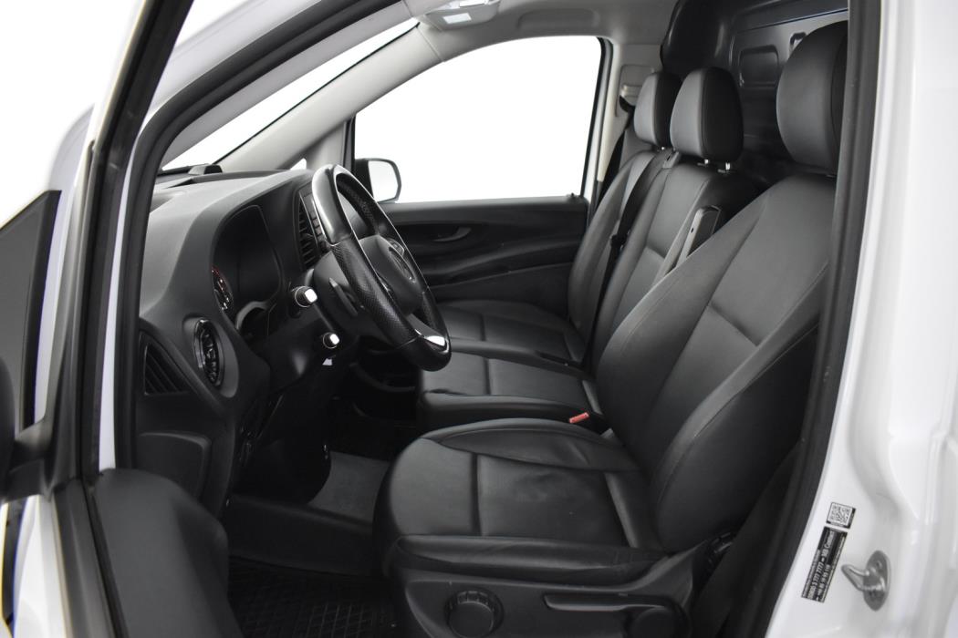 MERCEDES-BENZ Vito 2022