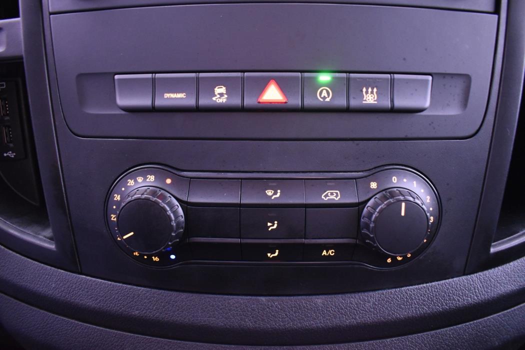 MERCEDES-BENZ Vito 2022