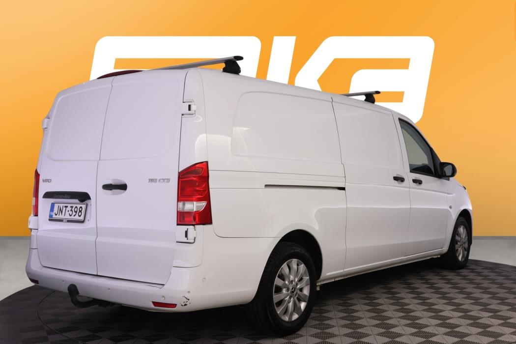 MERCEDES-BENZ Vito 2022