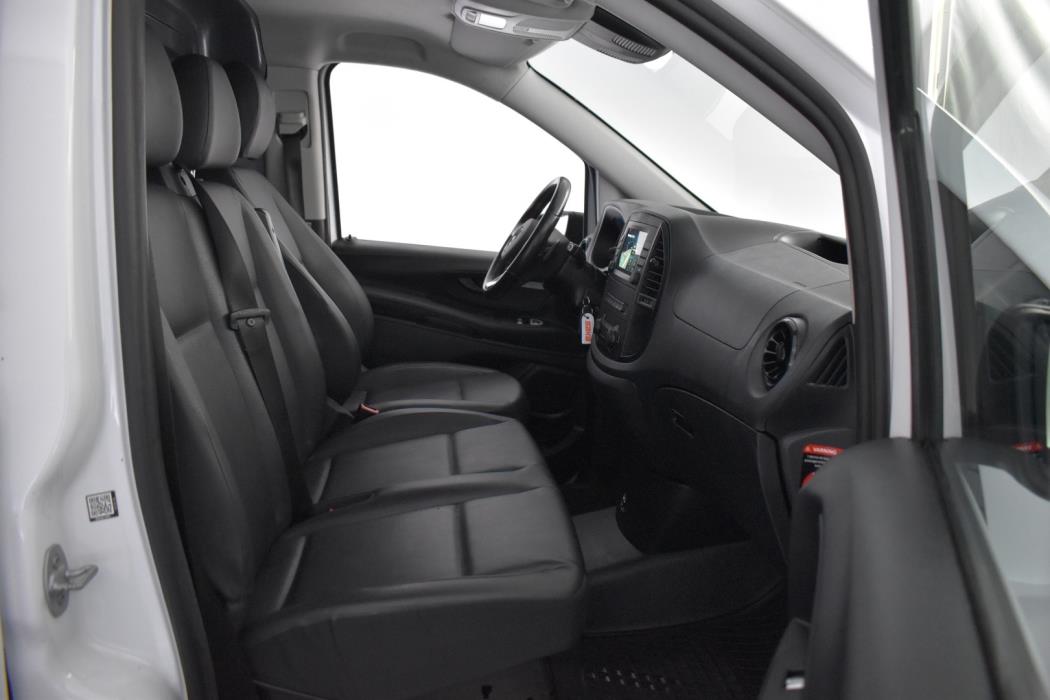MERCEDES-BENZ Vito 2022