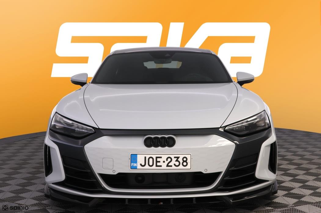 AUDI E-TRON GT 2021