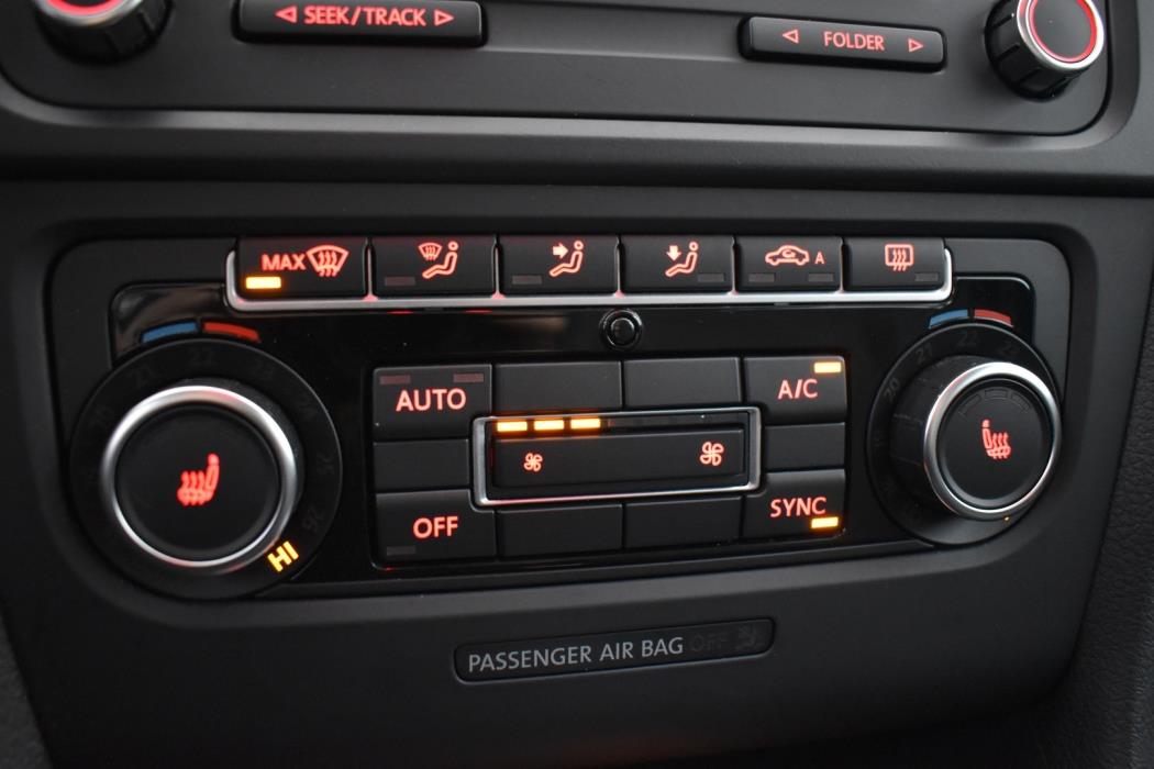 VOLKSWAGEN Golf 2013