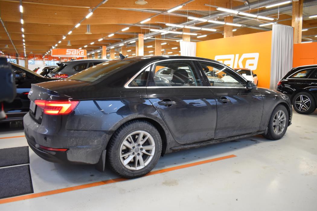 AUDI A4 2016