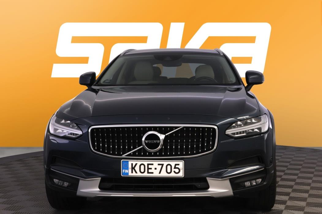 VOLVO V90 Cross Country 2019