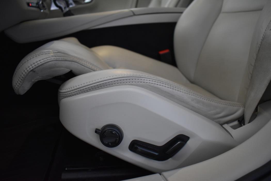 VOLVO V90 Cross Country 2019