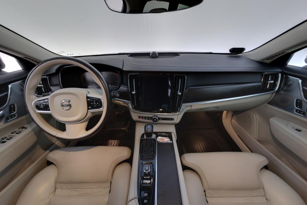 VOLVO V90 Cross Country 2019