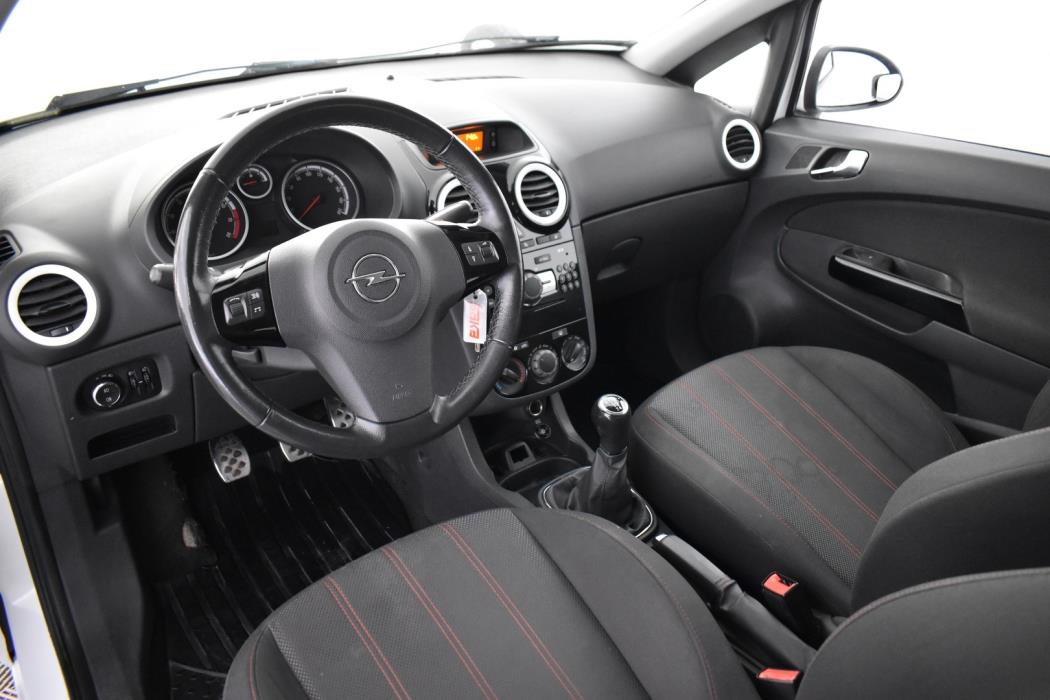 OPEL Corsa 2011