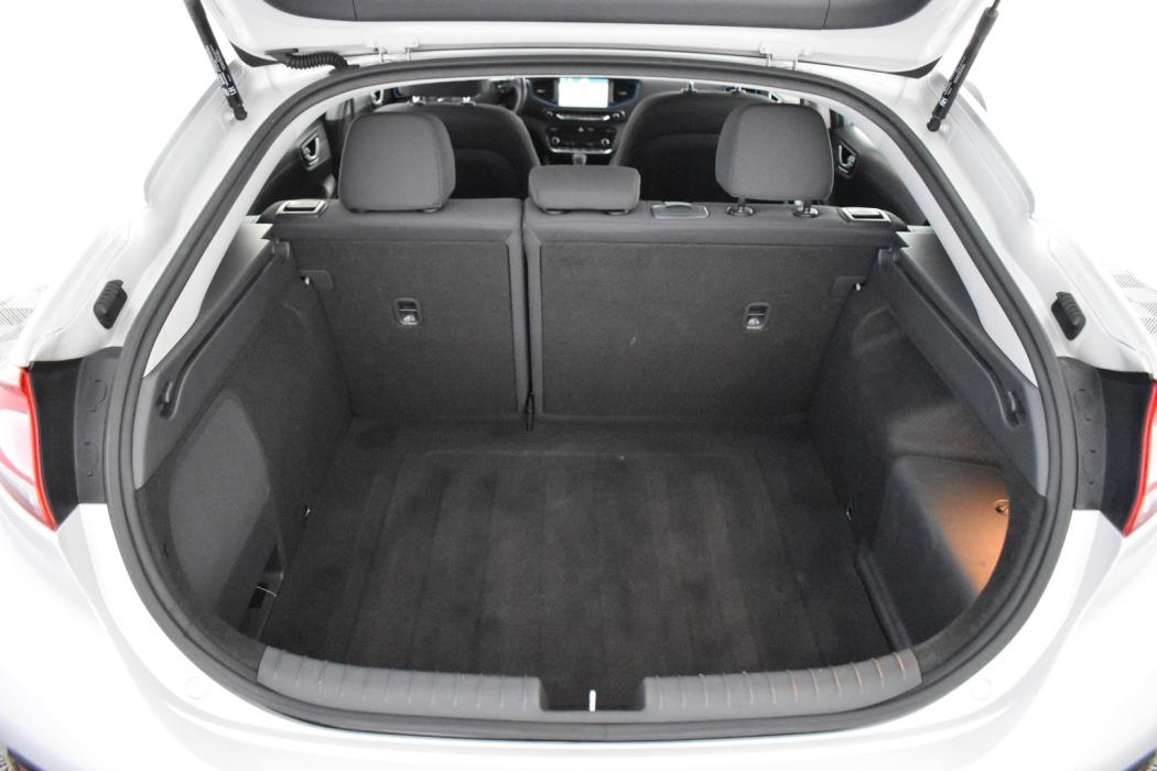 HYUNDAI IONIQ hybrid 2017