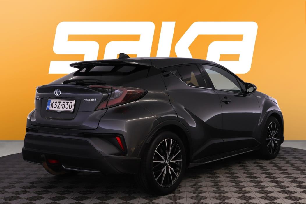 TOYOTA C-HR 2017