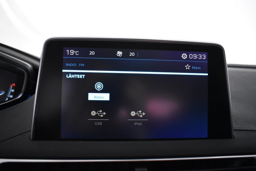 PEUGEOT 3008 2018
