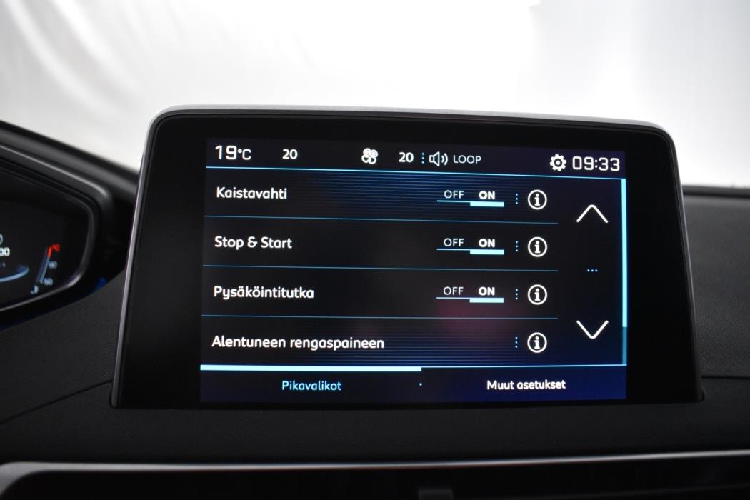 PEUGEOT 3008 2018