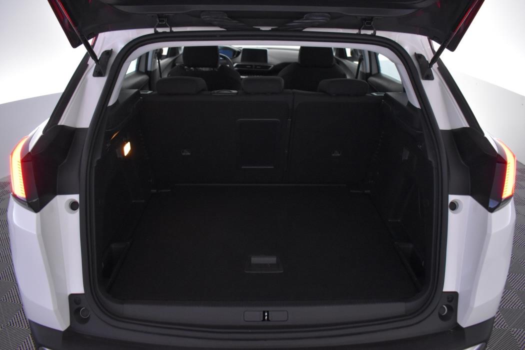 PEUGEOT 3008 2018