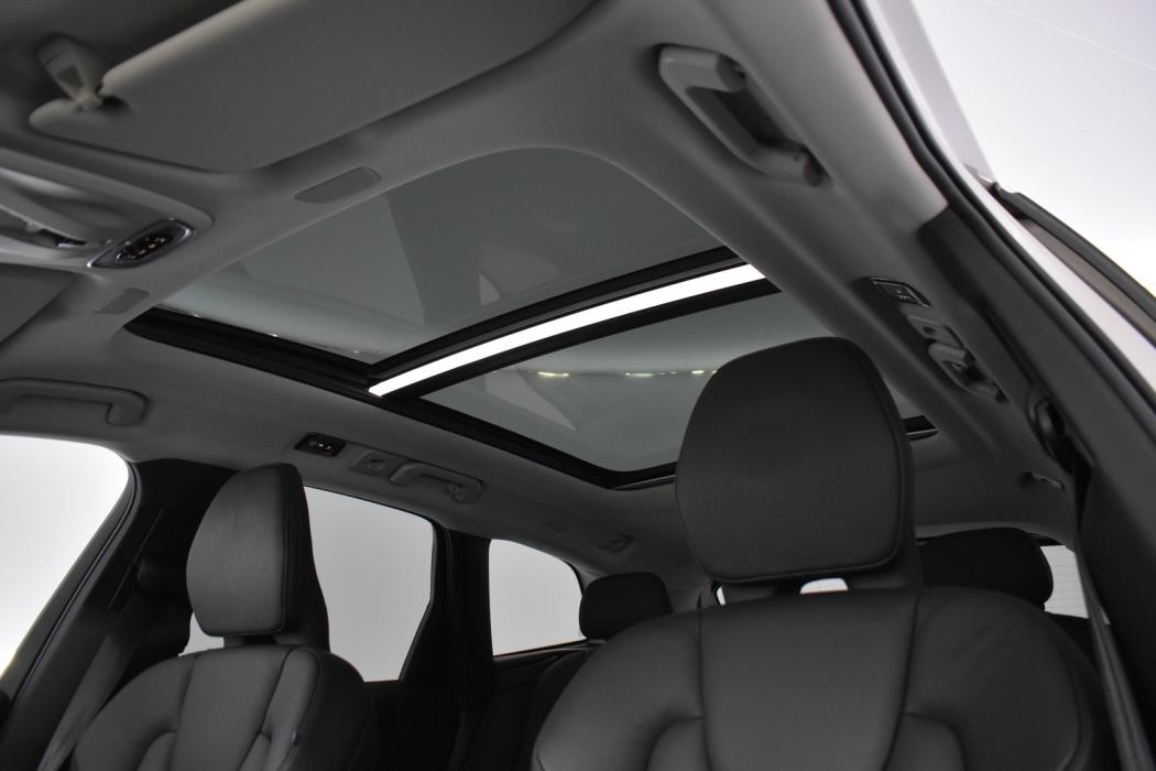 VOLVO XC60 2021