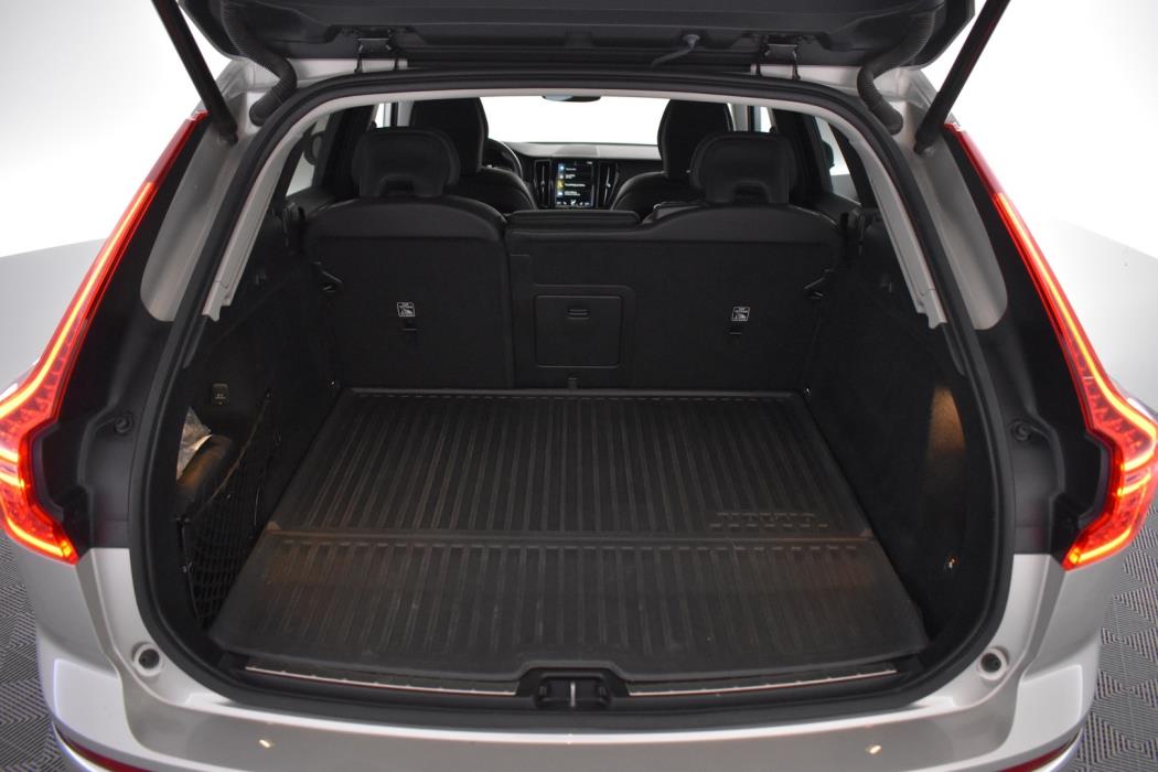 VOLVO XC60 2021