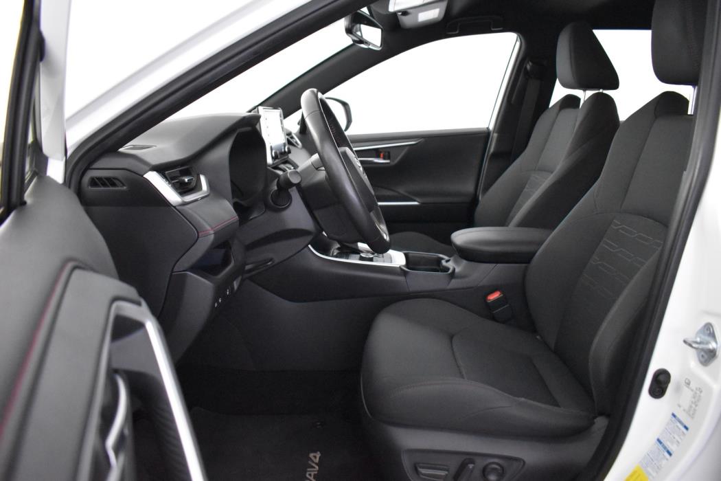 TOYOTA RAV4 Plug-in 2021