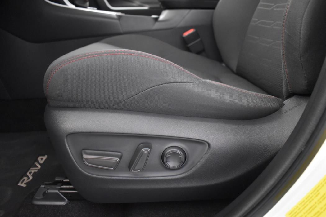 TOYOTA RAV4 Plug-in 2021