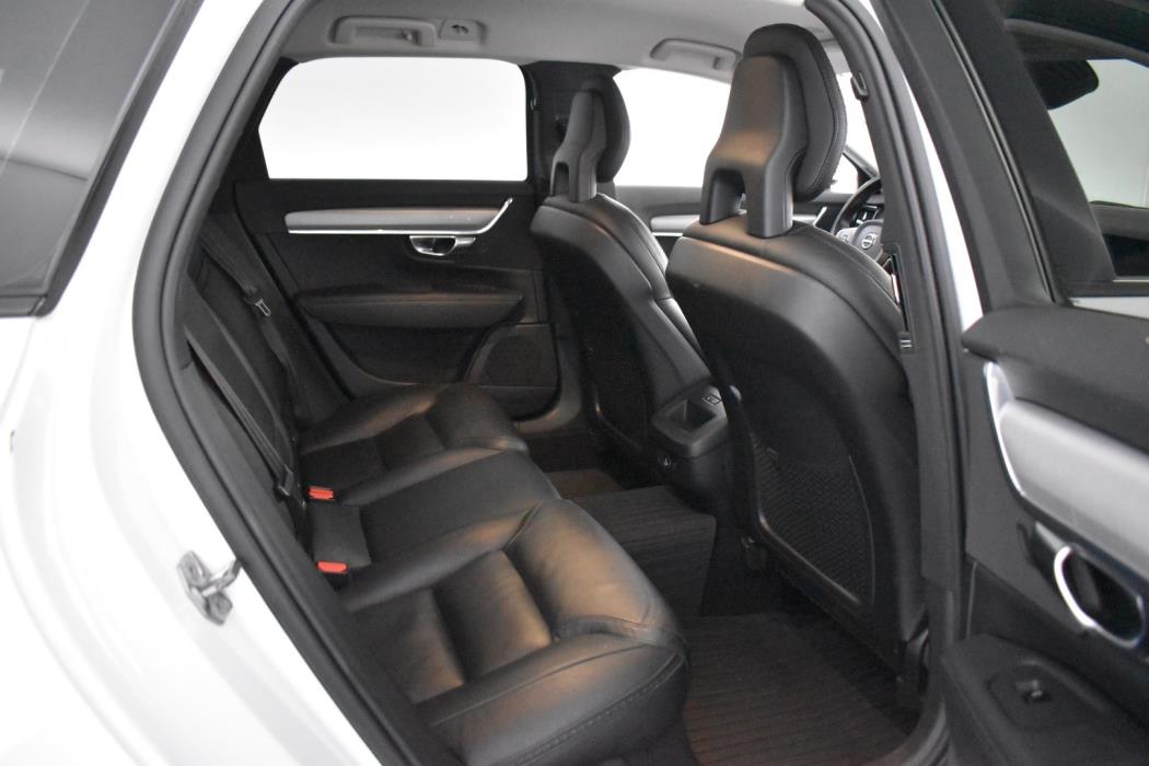 VOLVO V90 Cross Country 2018