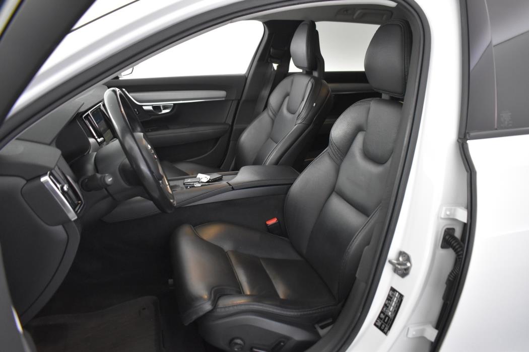 VOLVO V90 Cross Country 2018