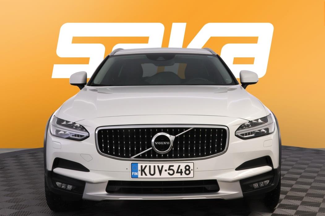 VOLVO V90 Cross Country 2018