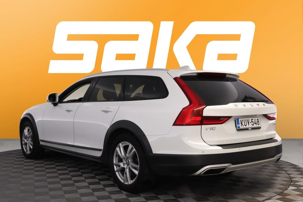 VOLVO V90 Cross Country 2018