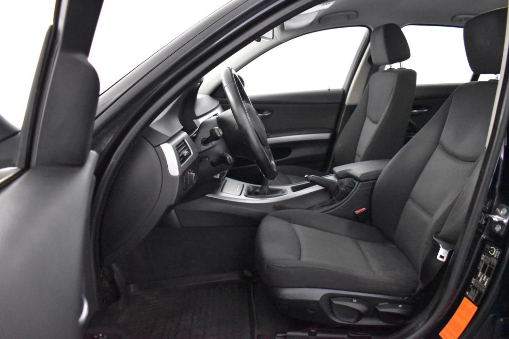 BMW 320 2007
