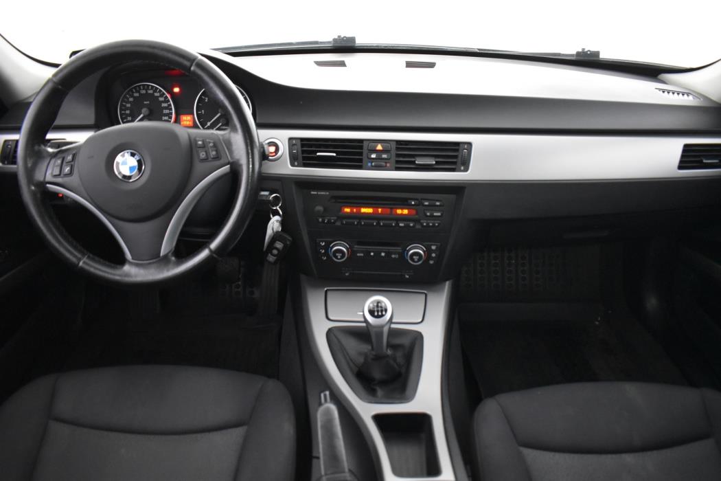 BMW 320 2007