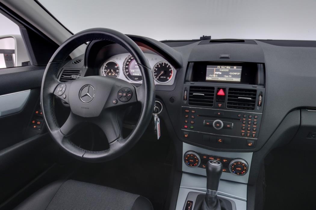 MERCEDES-BENZ C 2009