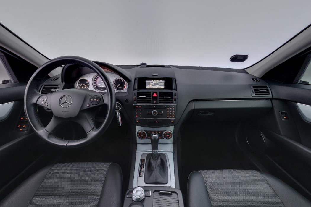 MERCEDES-BENZ C 2009
