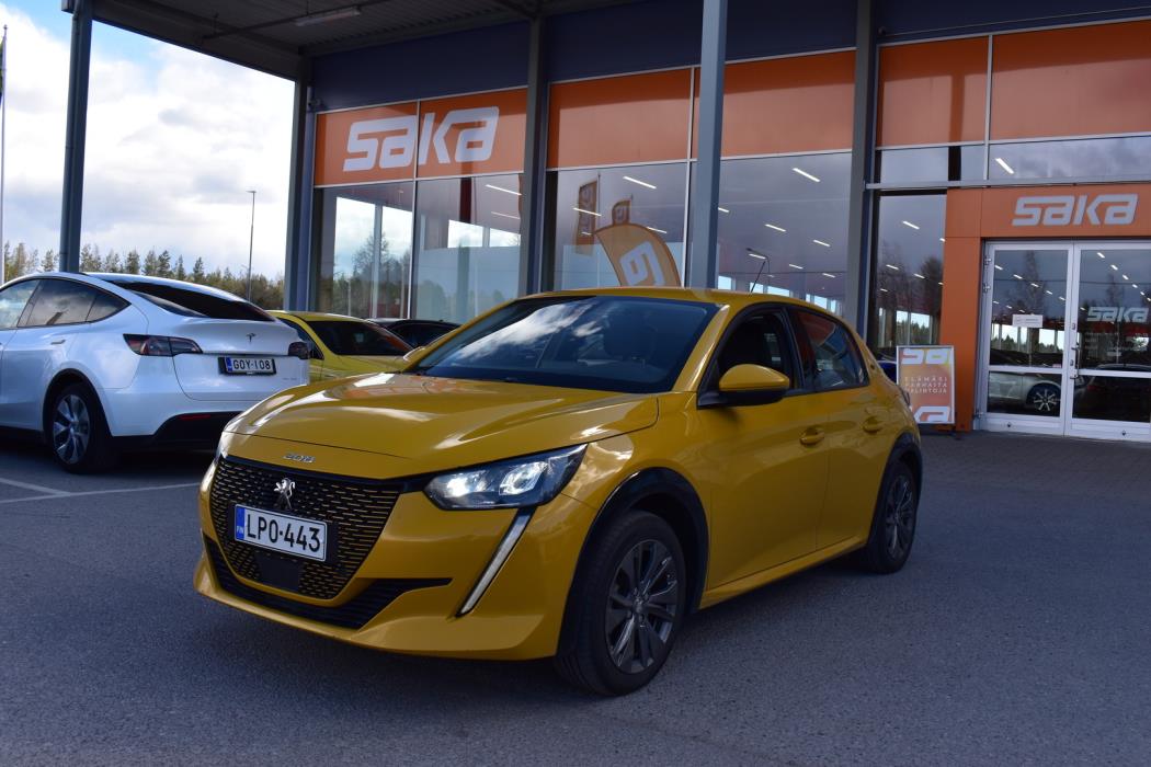 PEUGEOT e-208 2021