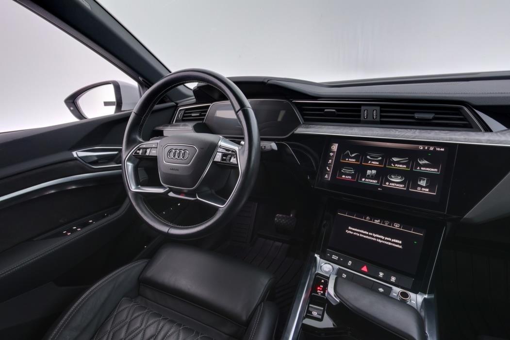 AUDI e-tron 2020