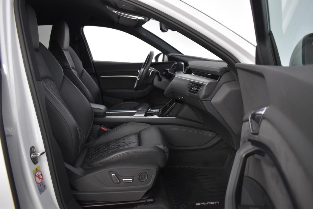 AUDI e-tron 2020