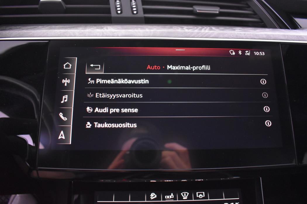 AUDI e-tron 2020