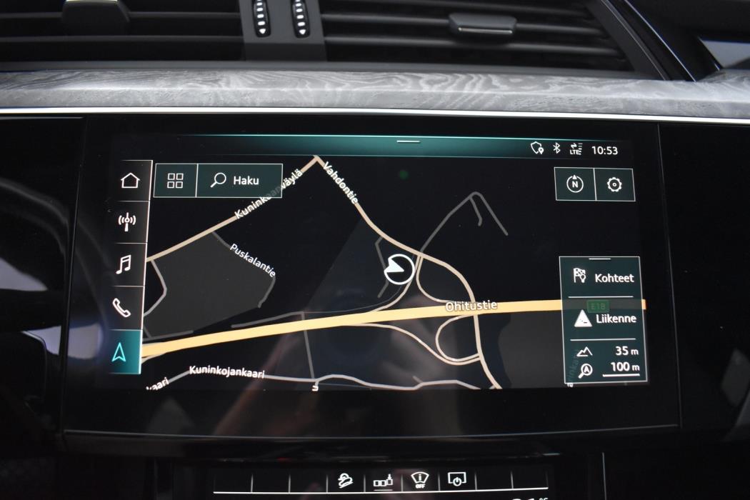 AUDI e-tron 2020