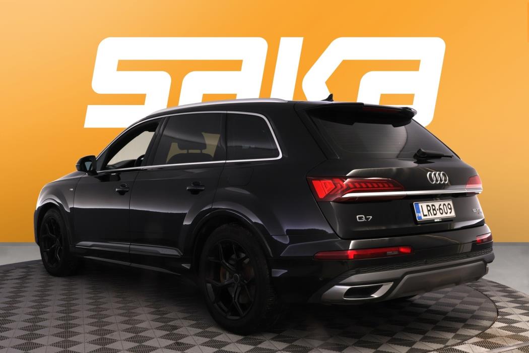 AUDI Q7 2022