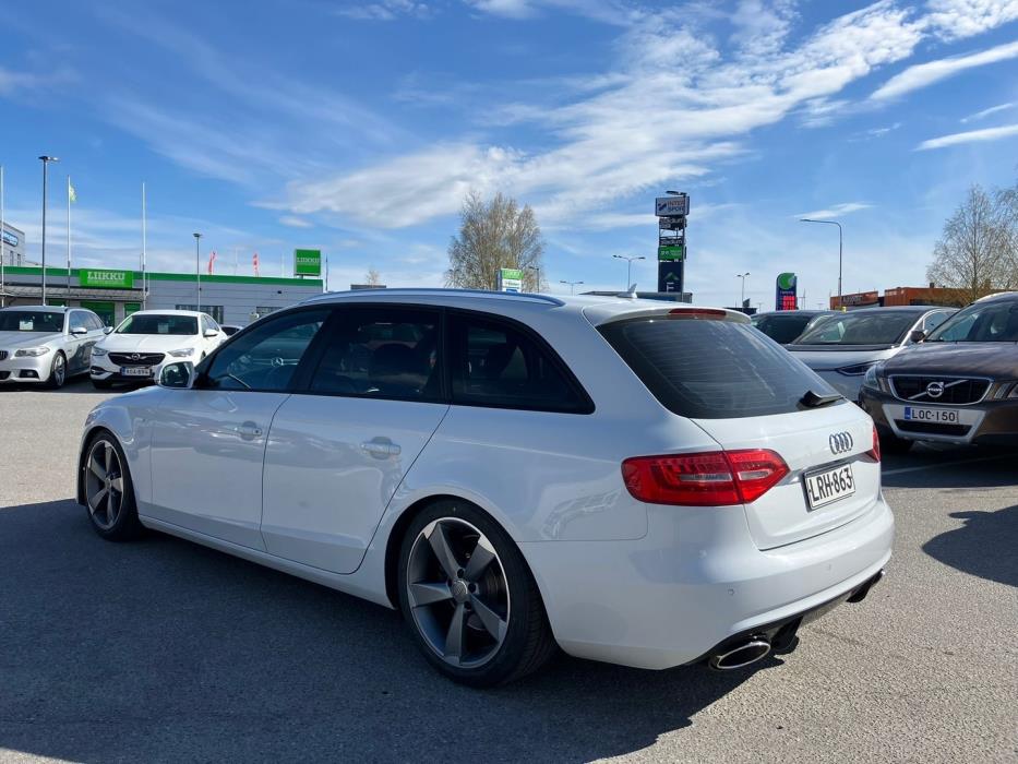 AUDI A4 2015