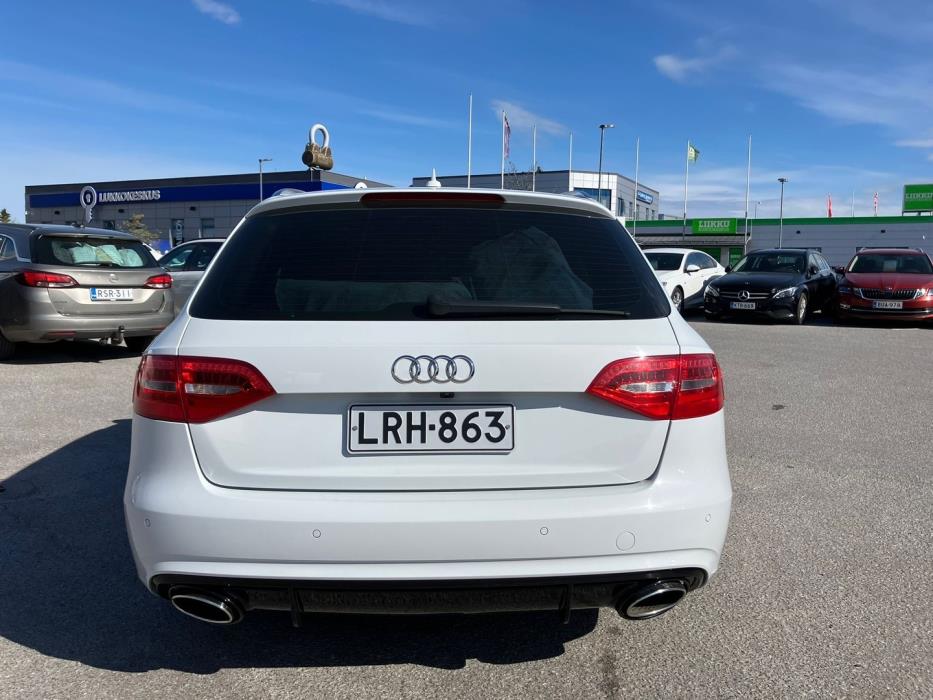 AUDI A4 2015
