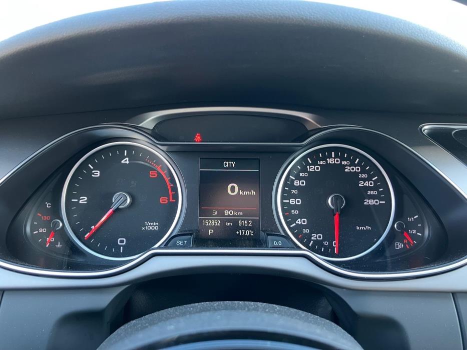 AUDI A4 2015
