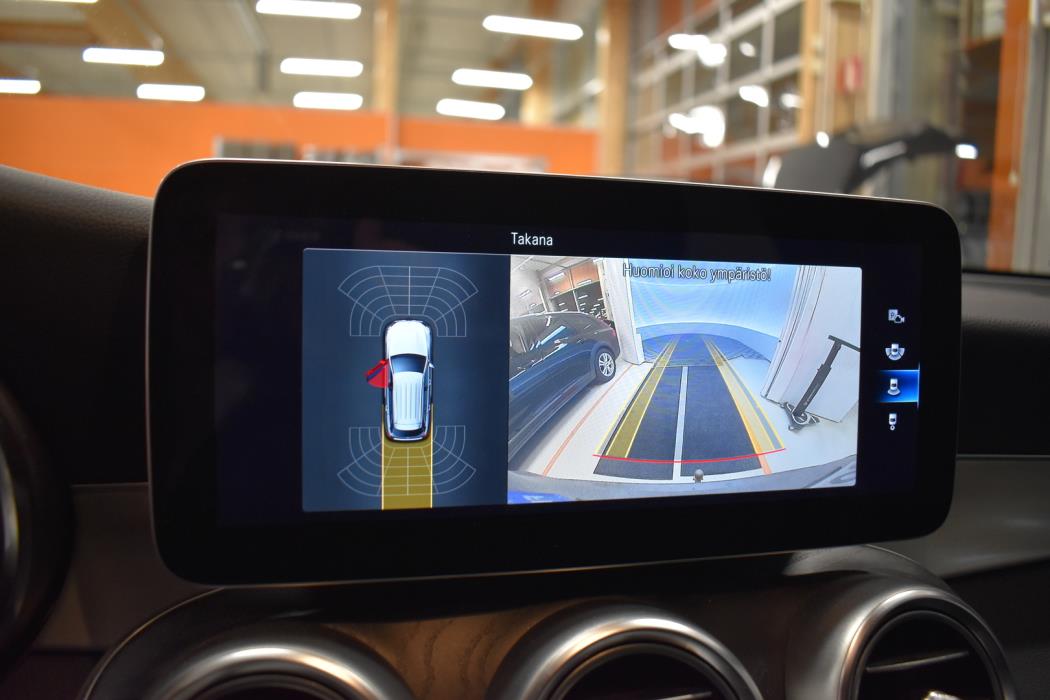 MERCEDES-BENZ GLC 2022