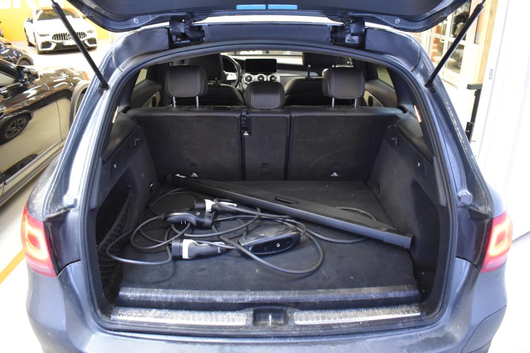 MERCEDES-BENZ GLC 2022