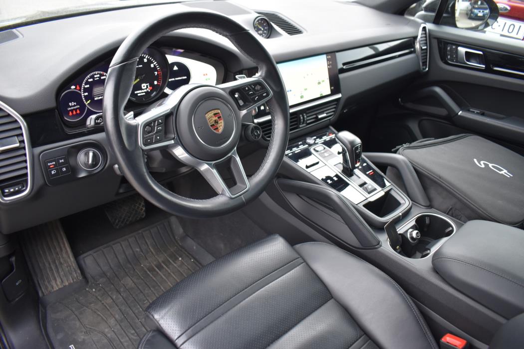 PORSCHE Cayenne 2023
