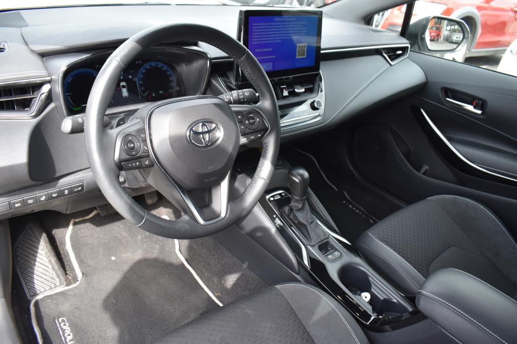TOYOTA Corolla 2023